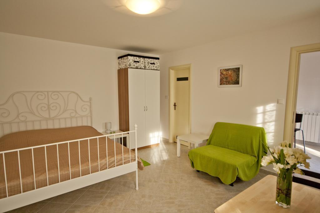 Guesthouse Toticevi Rijeka Quarto foto